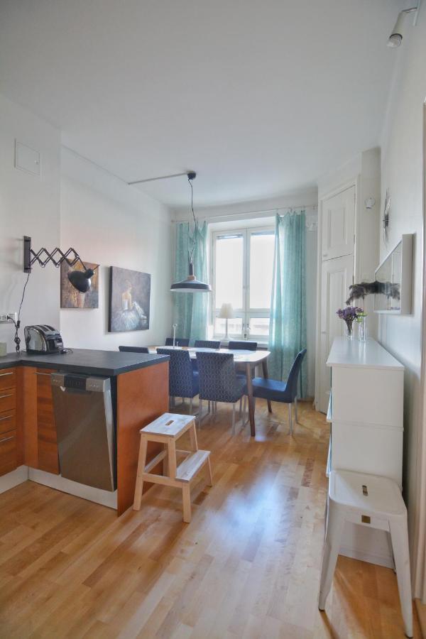 Homely - City Apartment 50M2 Helsingfors Exteriör bild